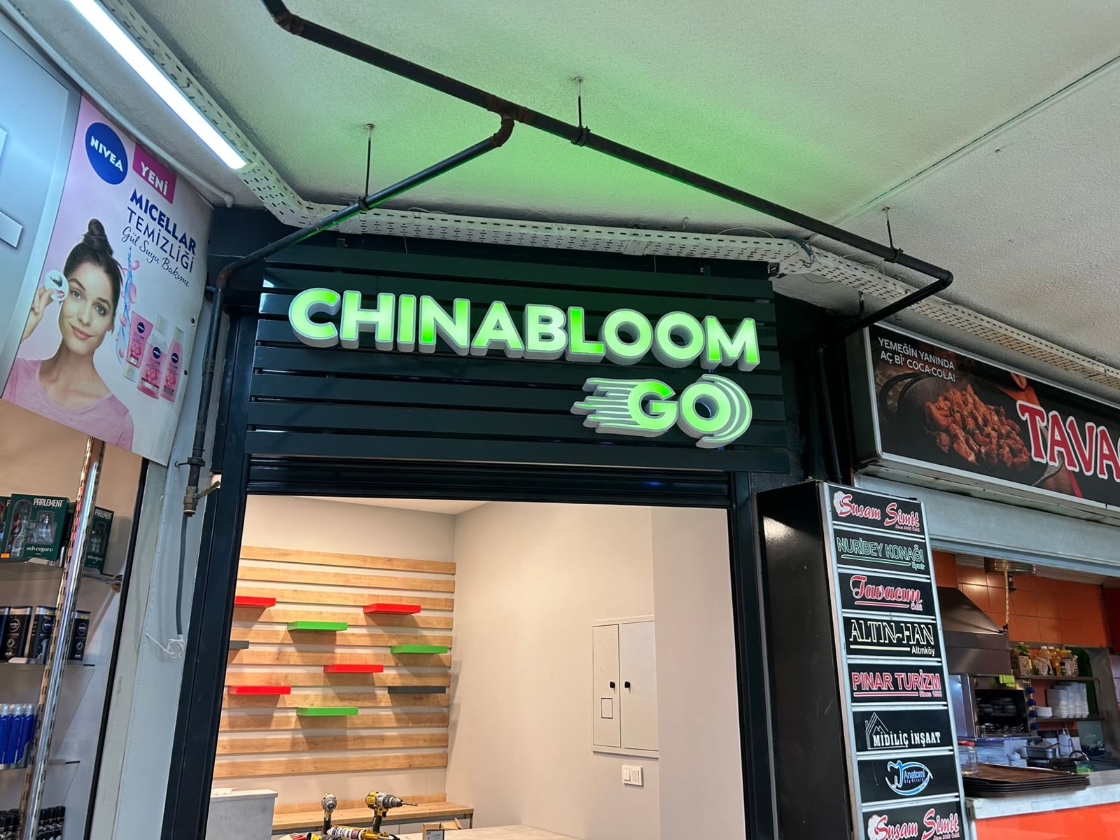 Chinabloom Go – ışıklı kutu harf tabela uygulaması